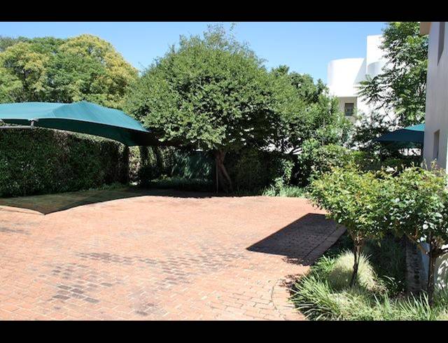 1 BEDROOM PROPERTY TO RENT IN HYDE PARK